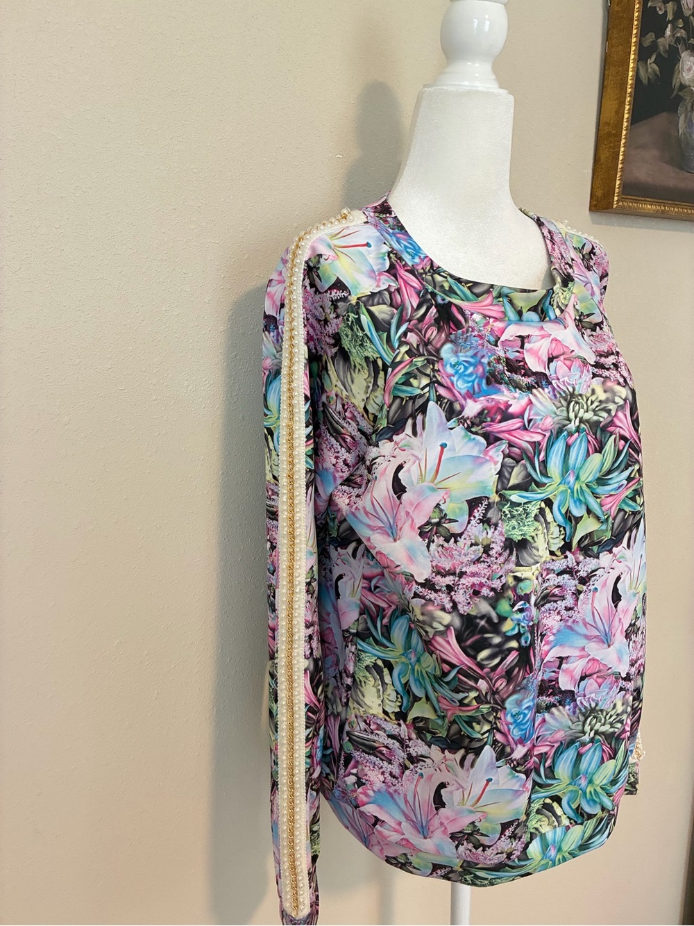 Floral Pearl-Trim Multicolor Women's Sweatshirt